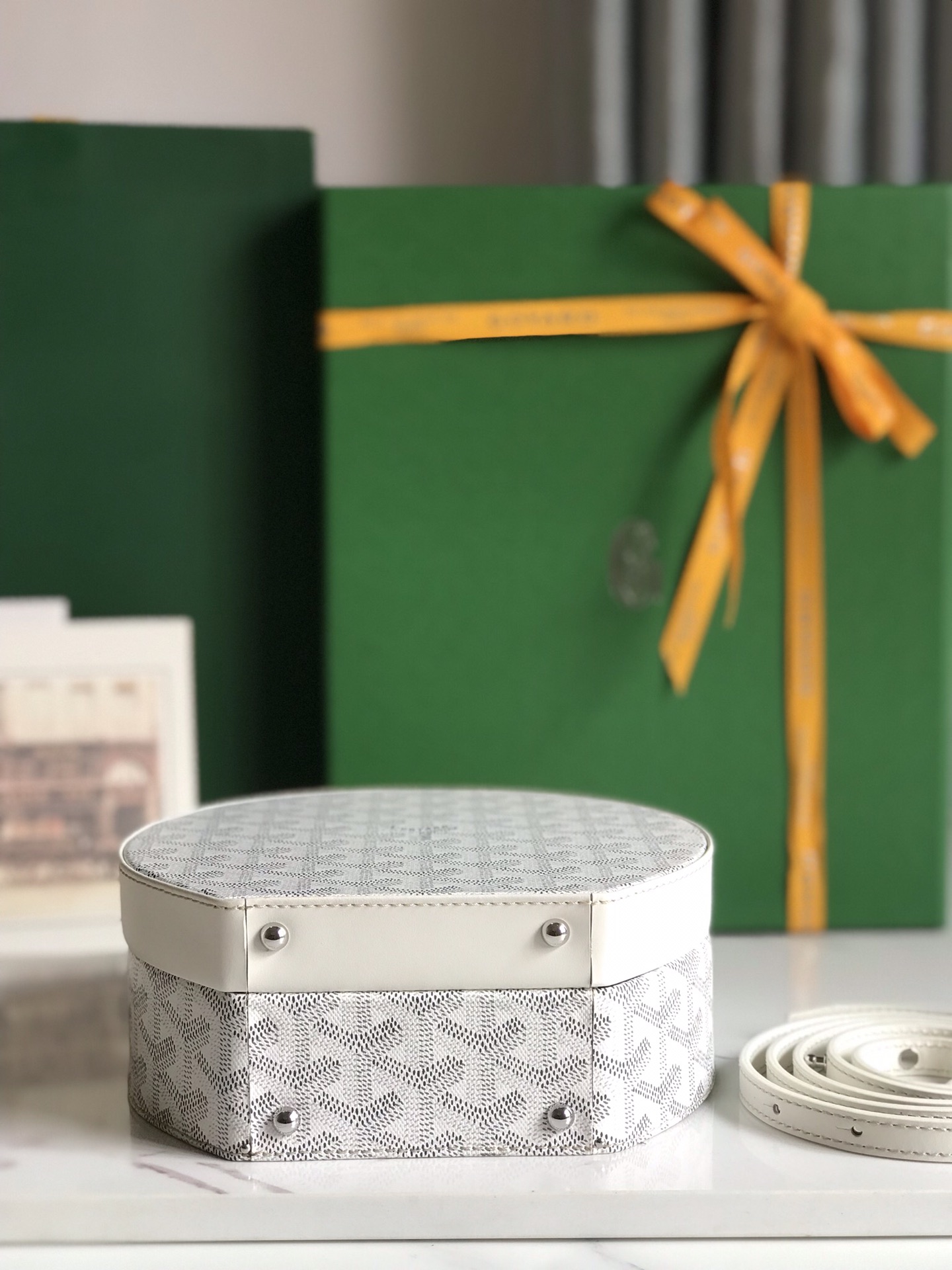 Goyard Alto 8115 (white)
