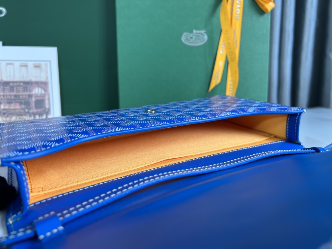 Goyard Monte-Carlo 8812 (blue)