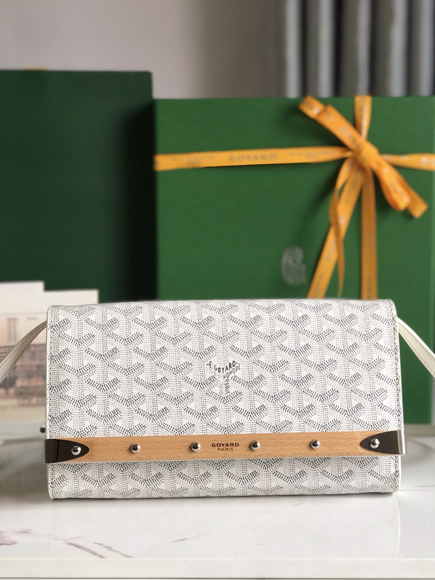 Goyard Monte-Carlo 8812 (white)