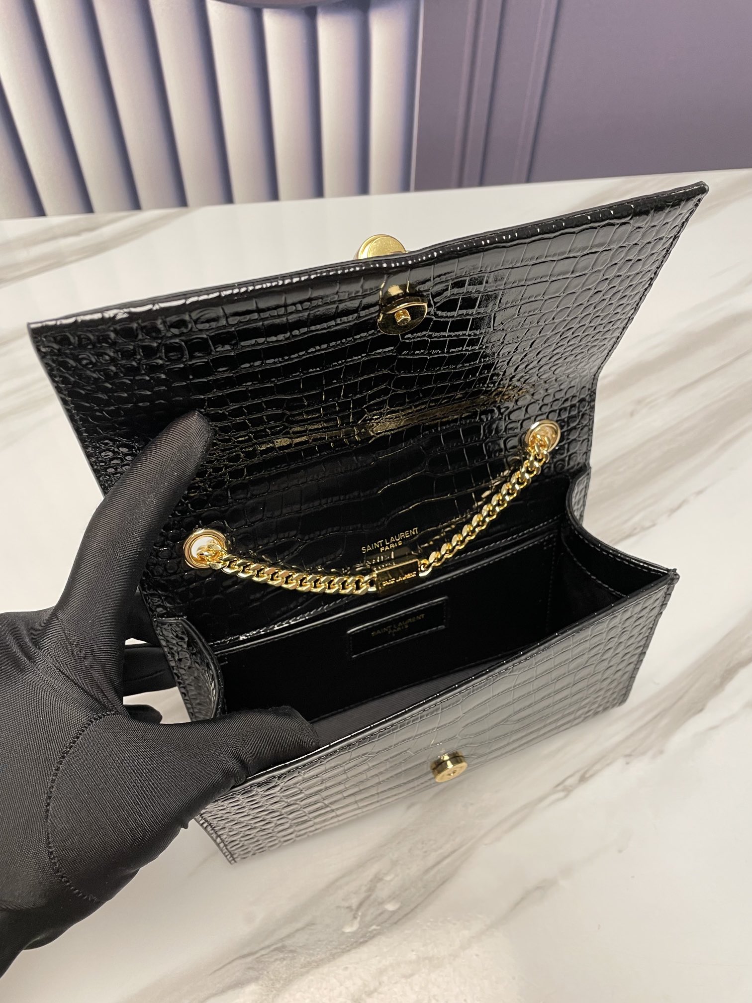 YSL KATE 474366 (Black-gold)