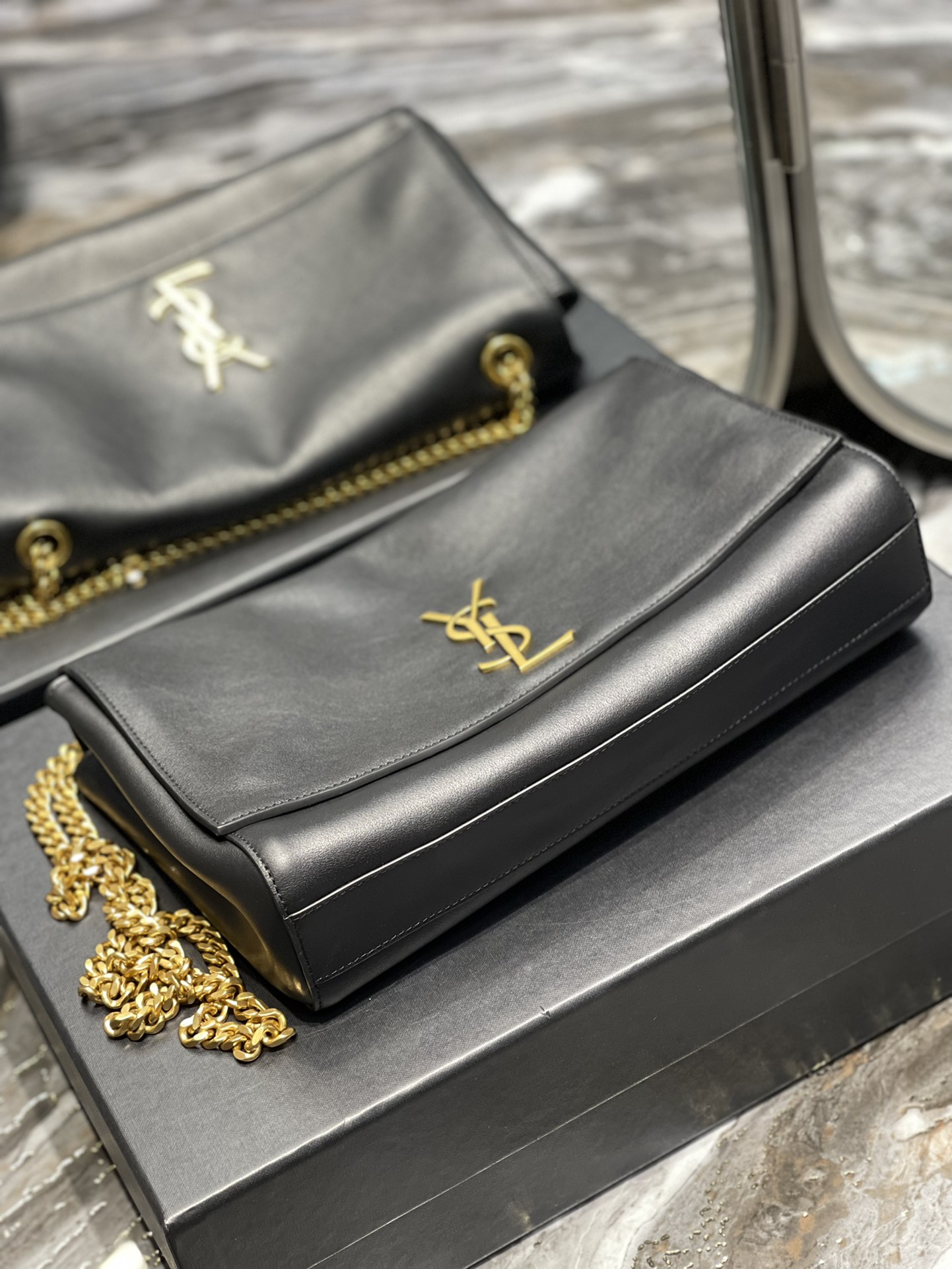 YSL KATE 553804 (Black)