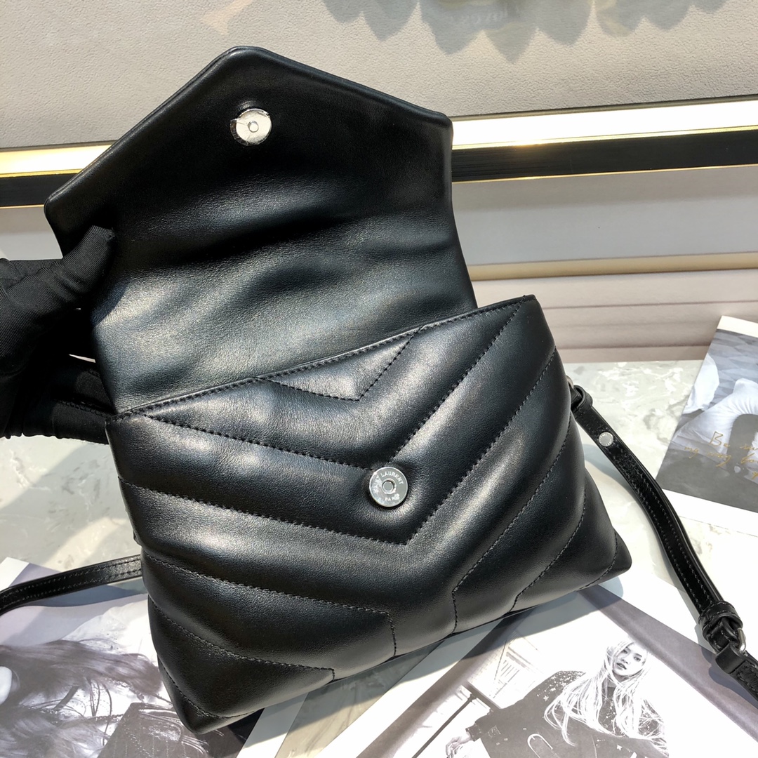 Túi Xách YSL Loulou 392255 Màu Đen