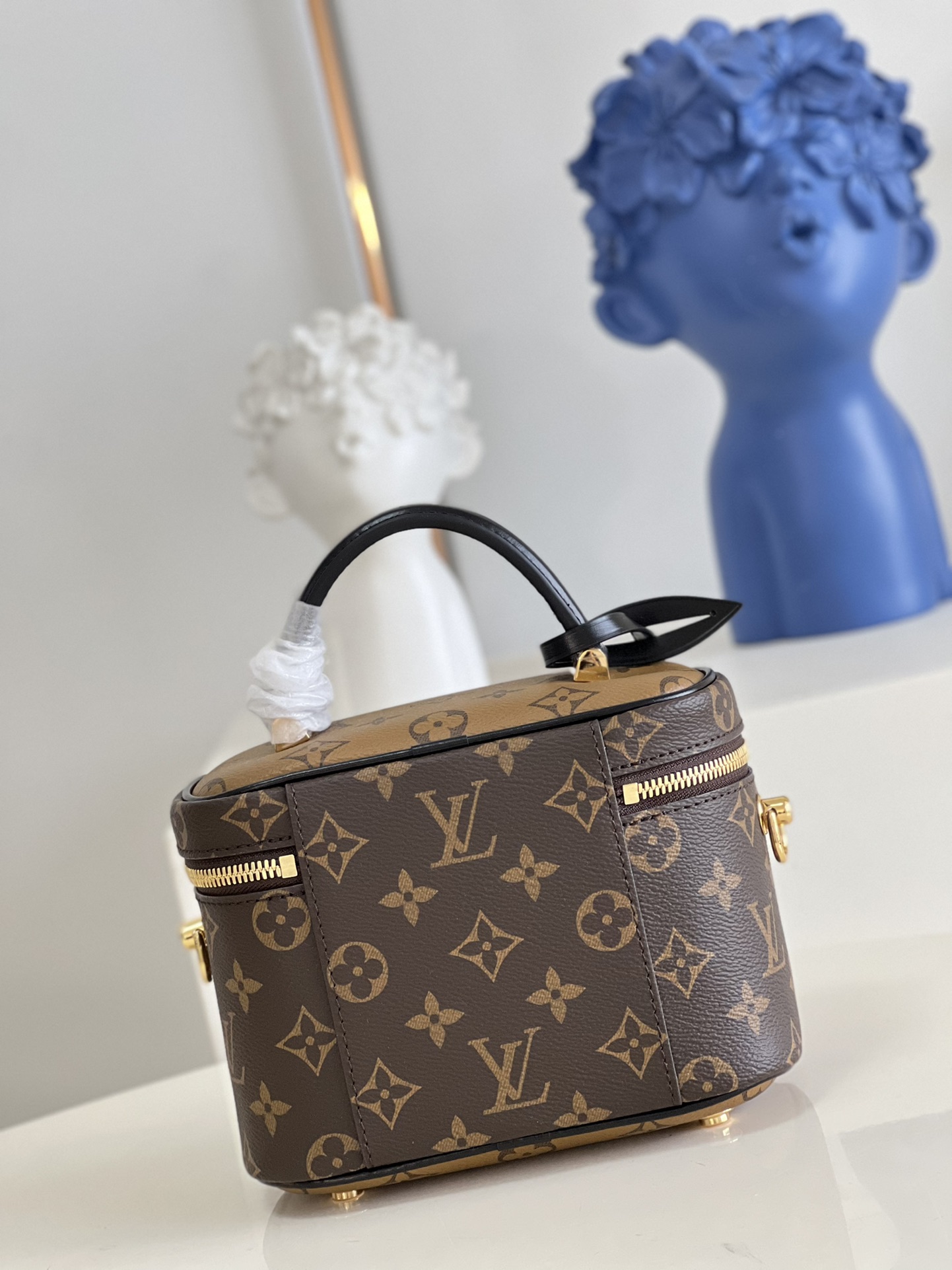 Túi Vanity Chain Pouch