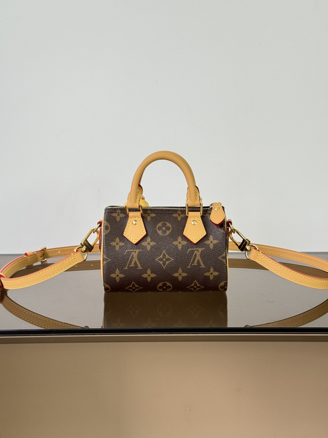 Túi xách Louis Vuitton Nano Speedy M81085