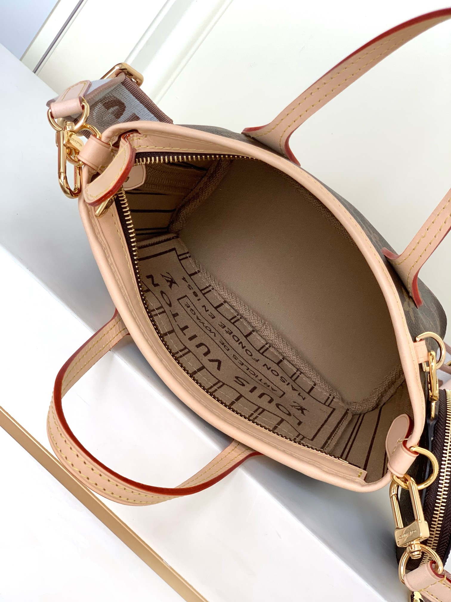Túi Neverfull BB