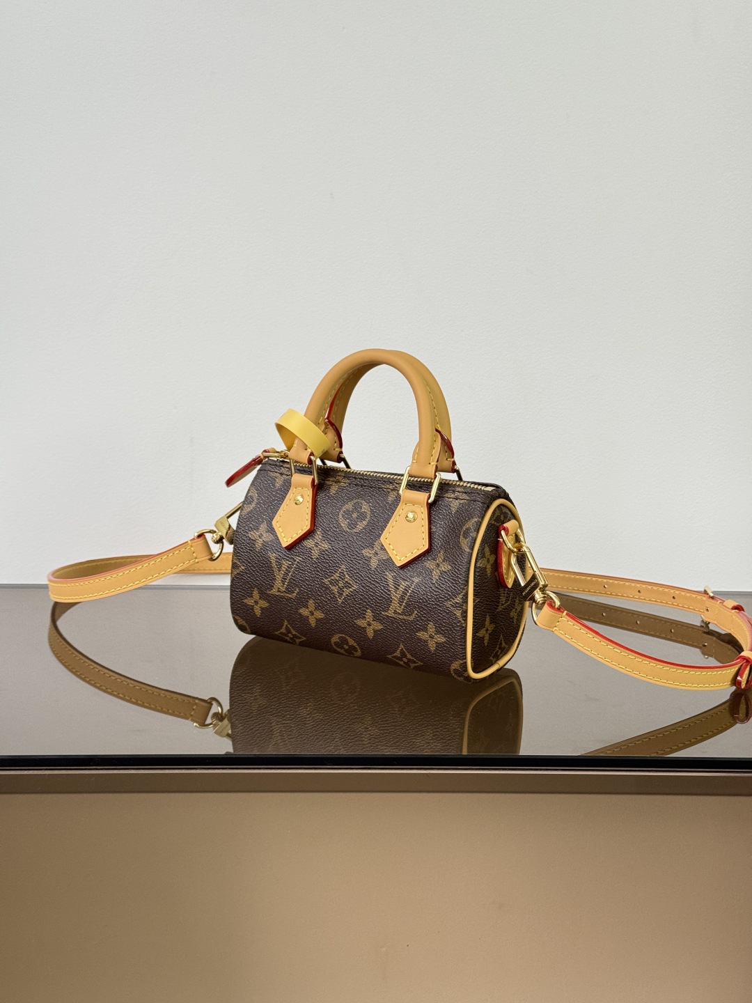 Túi xách Louis Vuitton Nano Speedy M81085