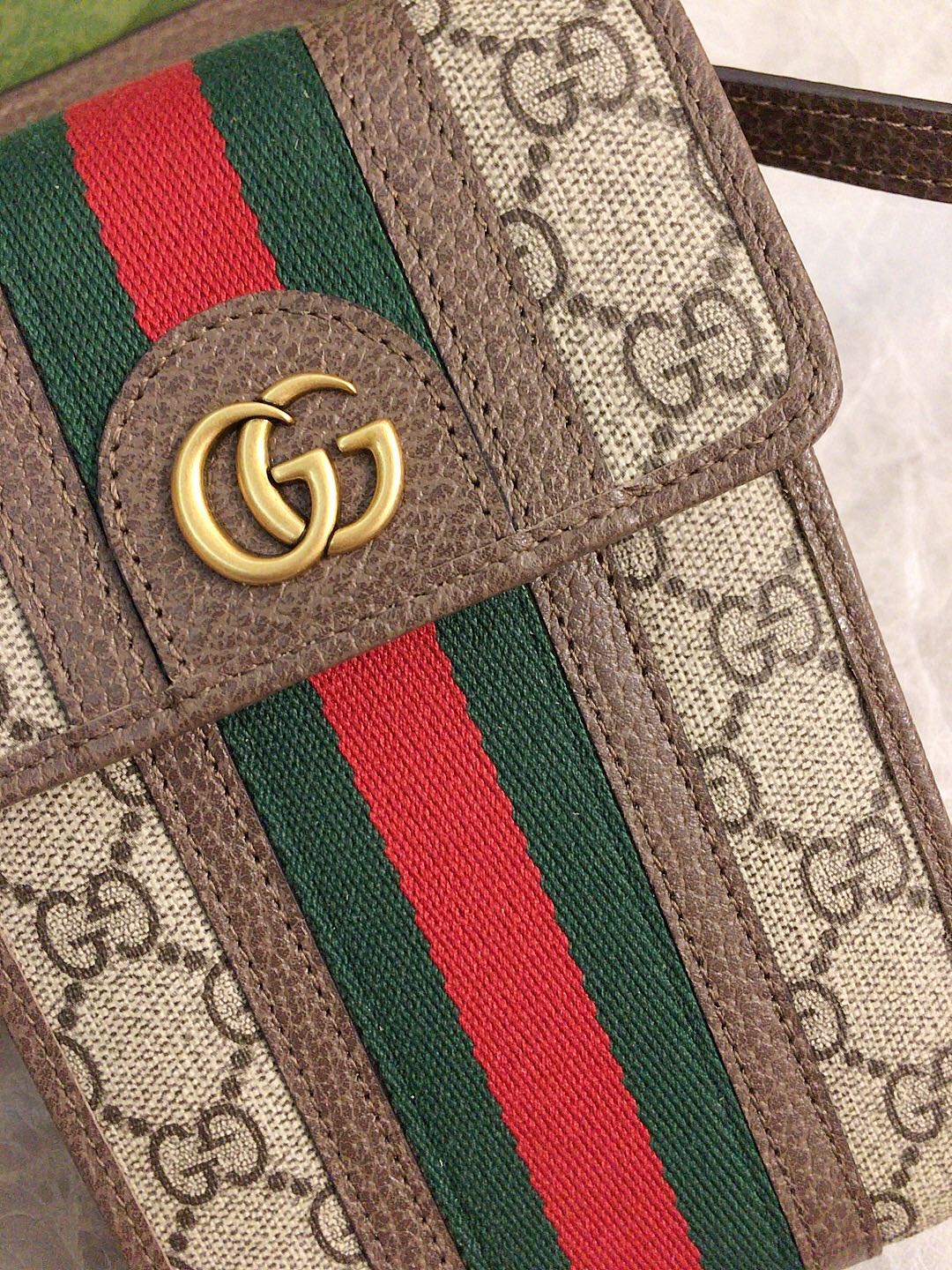 GG Ophidia  625757