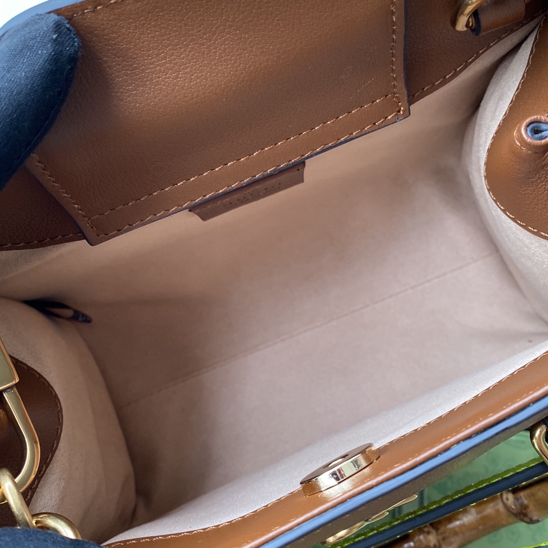Gucci Diana 660195( nâu )