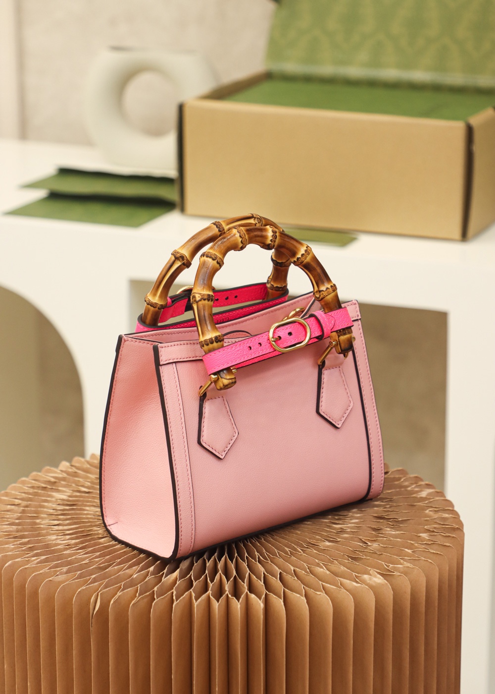 Gucci Diana 655661 ( Pink)