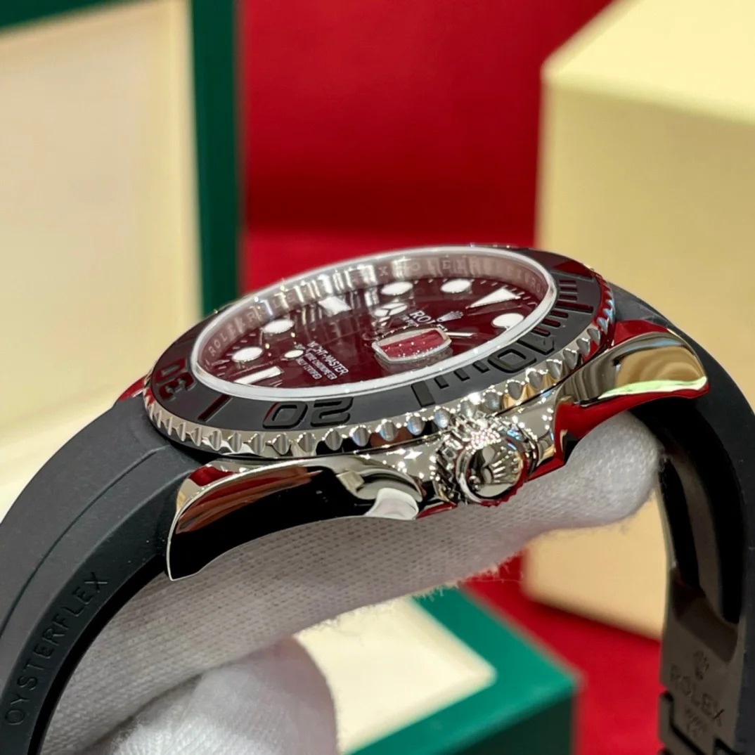 The Oyster Perpetual Yacht-Master 42 is available in 18 ct white gold with a black dial and an Oysterflex bracelet. -m226659-0002