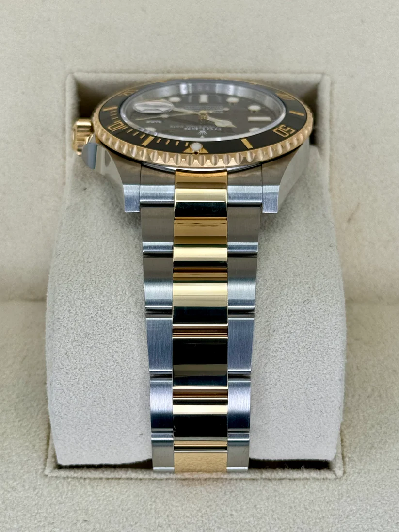 【Super Clone】Rolex Submariner 41mm Two-Tone Yellow Gold Black Dial Black Bezel - 126613LN