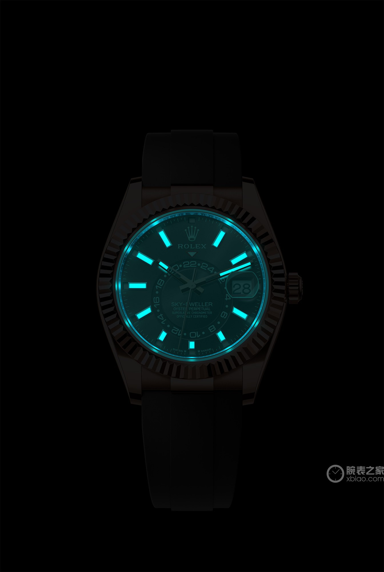 The Oyster Perpetual Sky-Dweller in 18-carat Everose gold with a slate grey dial and an Oysterflex strap. -m336235-0004 42mm