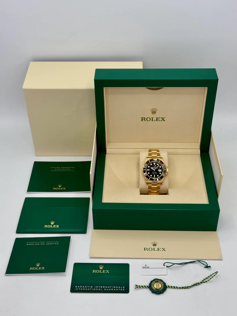 【Super Clone】Rolex Submariner 41mm Yellow Gold Black Dial Black Bezel - 126618LN