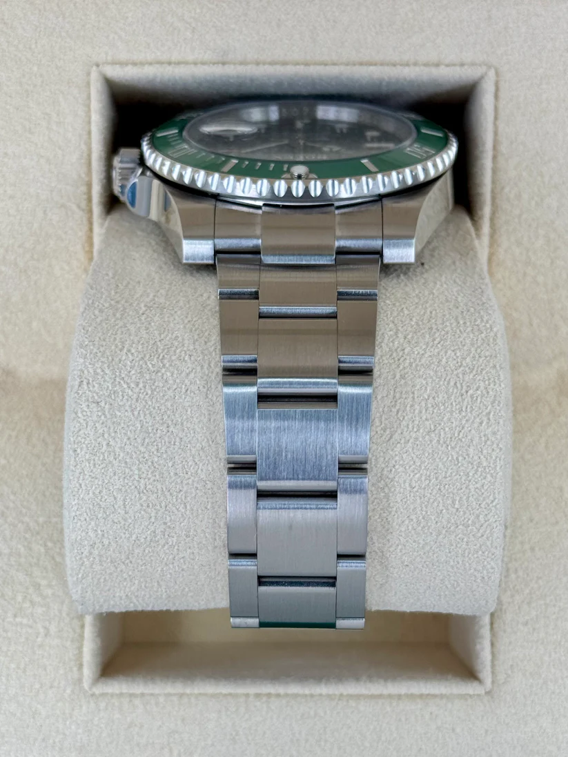【Super Clone】Rolex Submariner Hulk 40mm Swiss Replica Watch| 116610LV Green Dial