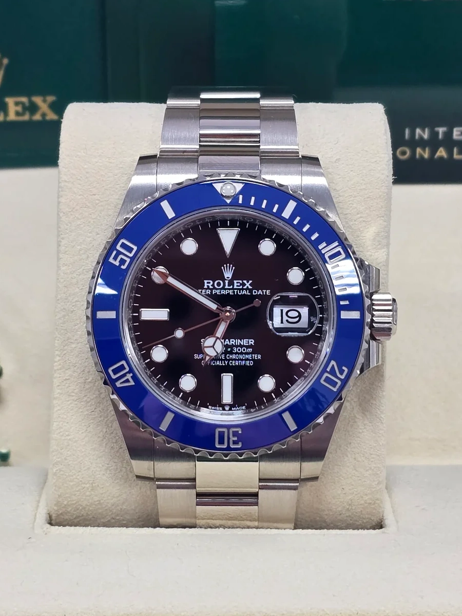 【Super Clone】Rolex White Gold Submariner Date Watch - The Blueberry - Blue Bezel - Black Dial (Ref # 126619LB)