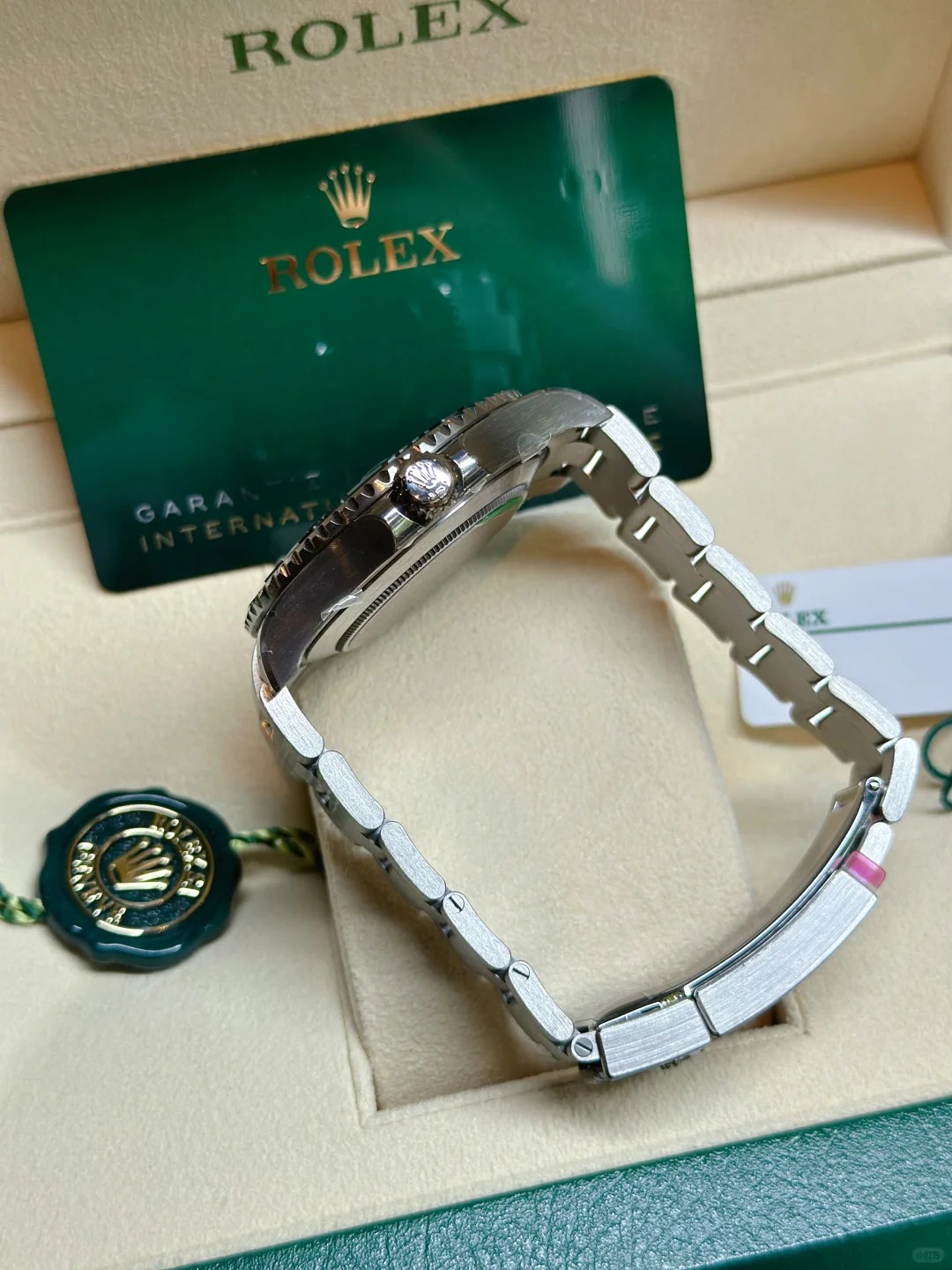 The Oyster Perpetual Yacht-Master 42 RLX Titanium with a mellow black dial and Oyster bracelet. -m226627-0001