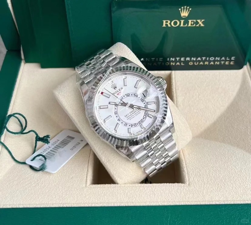 The Oyster Perpetual Sky-Dweller is available in white gold and Oystersteel with a mellow white dial and a Jubilee bracelet. -m336934-0004 42mm