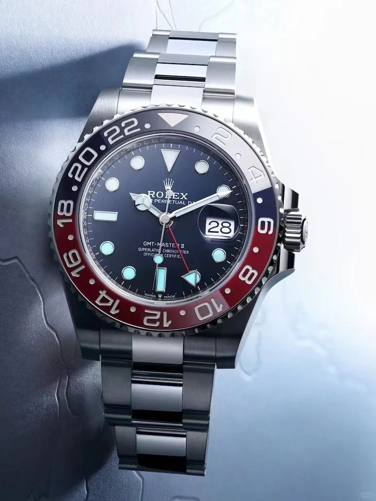The Oyster Perpetual GMT-Master II is available in 18-carat white gold with a midnight blue dial and an Oyster bracelet. -m126719blro-0003 40mm