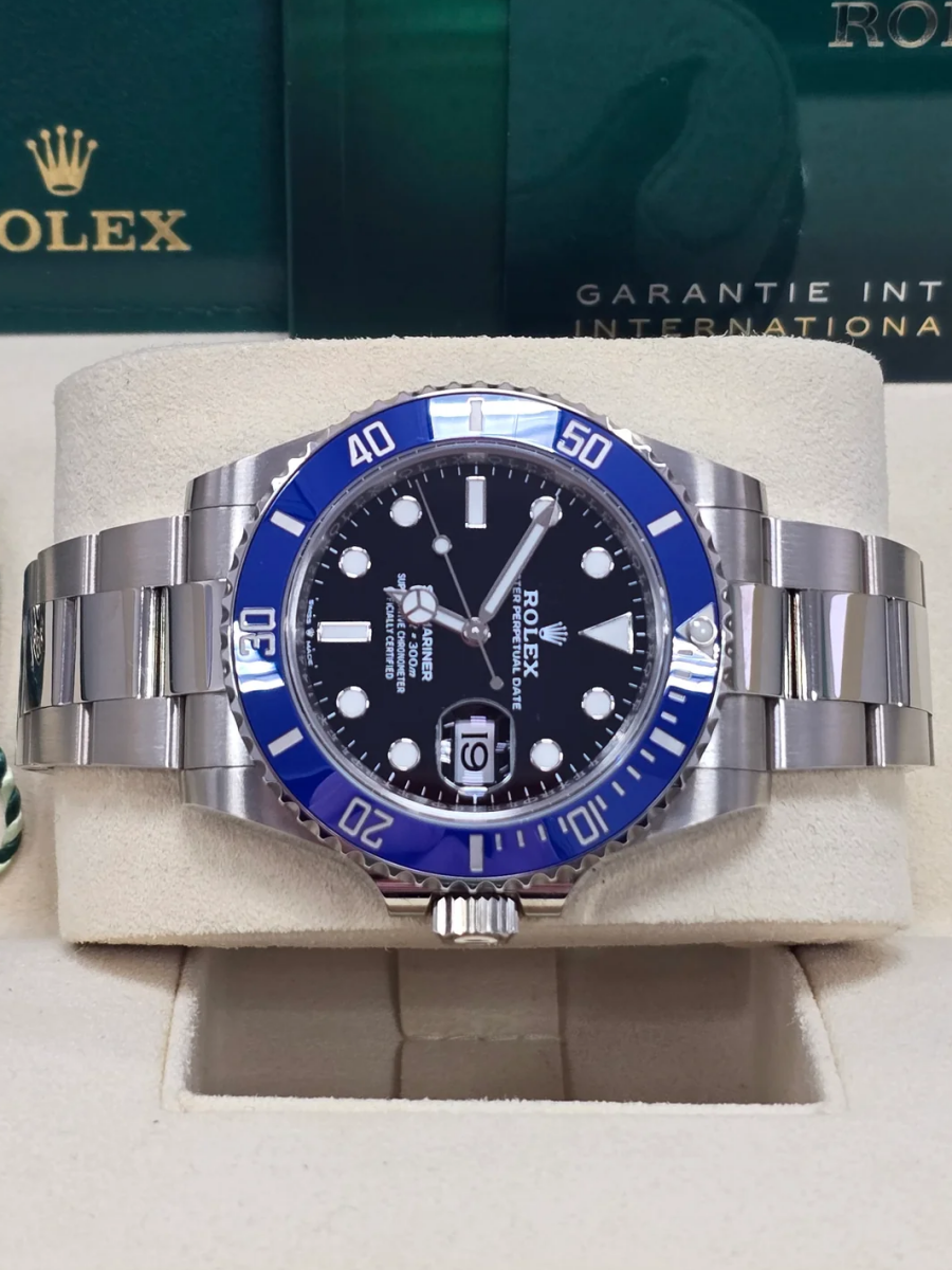 【Super Clone】Rolex White Gold Submariner Date Watch - The Blueberry - Blue Bezel - Black Dial (Ref # 126619LB)