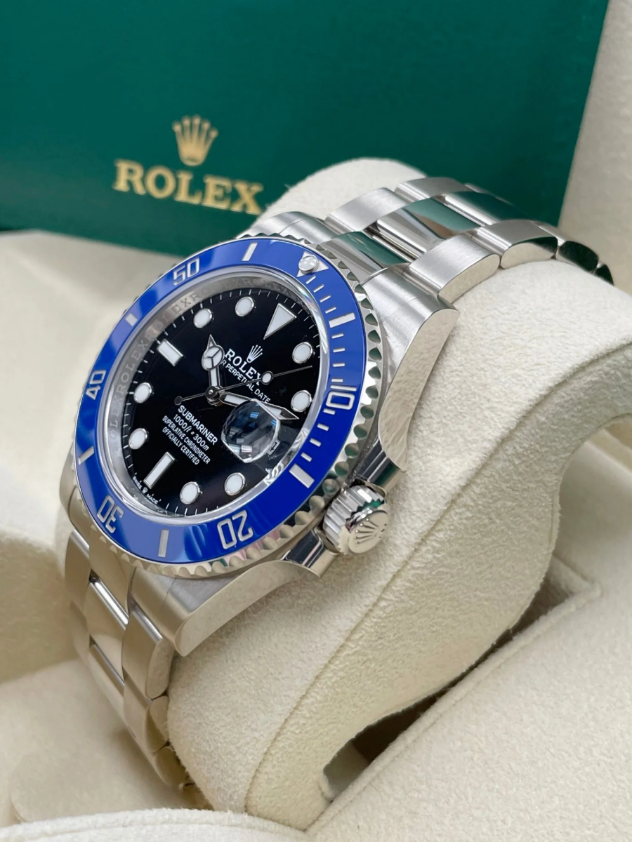 【Super Clone】Rolex White Gold Submariner Date Watch - The Blueberry - Blue Bezel - Black Dial (Ref # 126619LB)