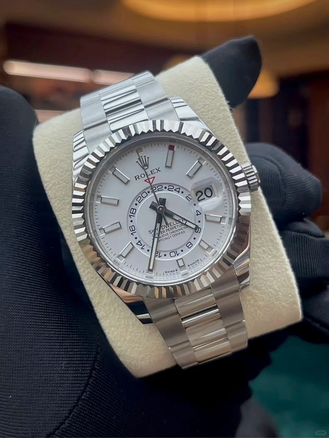 The Oyster Perpetual Sky-Dweller is available in white gold and Oyster steel with a mellow white dial and Oyster bracelet. -m336934-0003 42mm