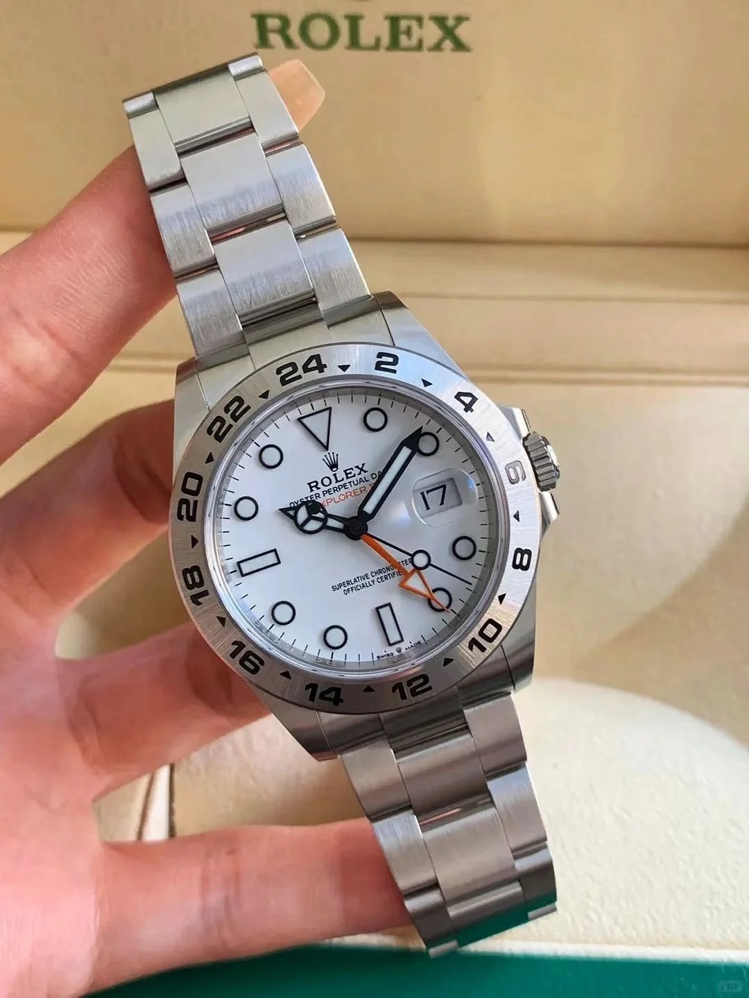 The Oyster Perpetual Explorer II is made of Oyster steel with an Oyster bracelet and a white dial with arrow-shaped 24-hour hands and hour markers coated with Chromalight. -m226570-0001 42mm