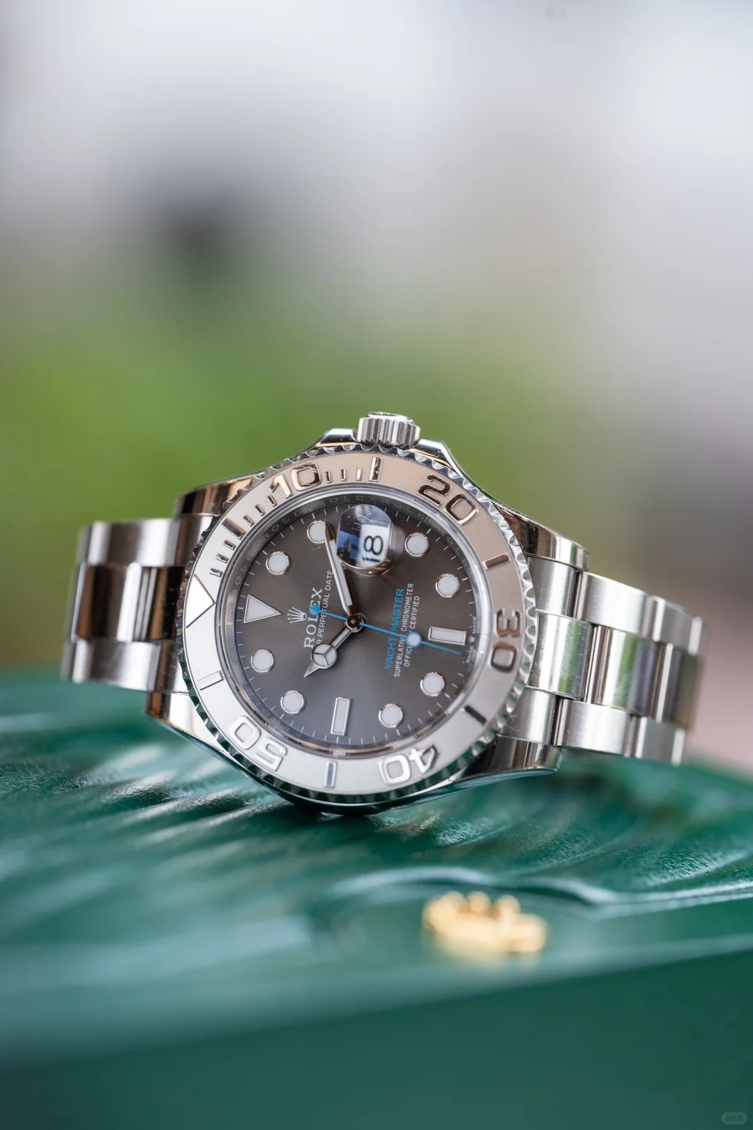 2025 Latest Styles The Oyster Perpetual Yacht-Master 40 in platinum and Oystersteel with an Oyster bracelet. -m126622-0001 super clone