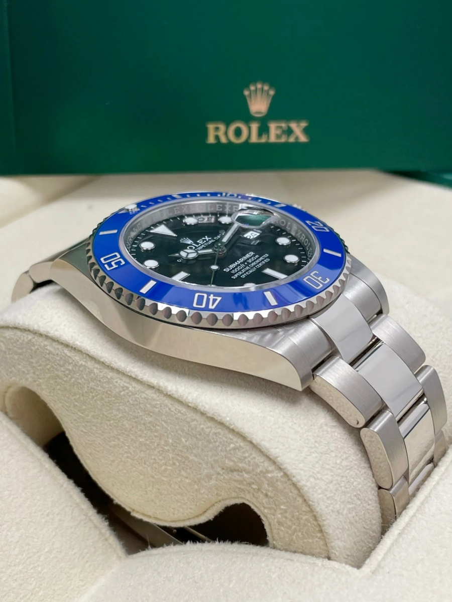 【Super Clone】Rolex White Gold Submariner Date Watch - The Blueberry - Blue Bezel - Black Dial (Ref # 126619LB)