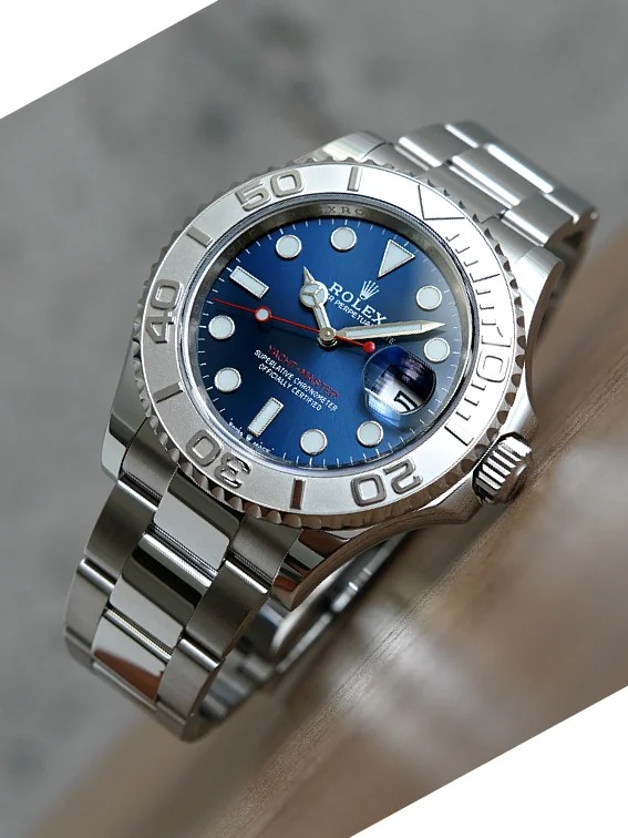 The Oyster Perpetual Yacht-Master 40 in platinum and Oystersteel with an Oyster bracelet. -m126622-0002