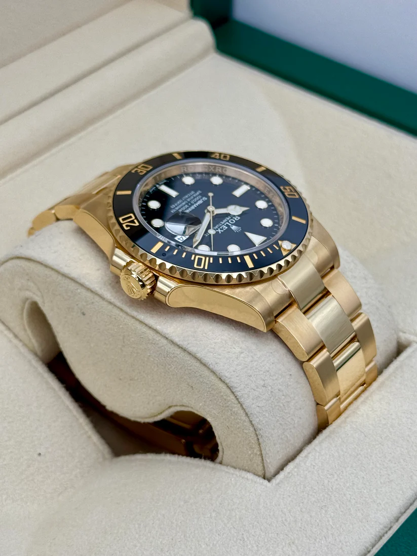 【Super Clone】Rolex Submariner 41mm Yellow Gold Black Dial Black Bezel - 126618LN