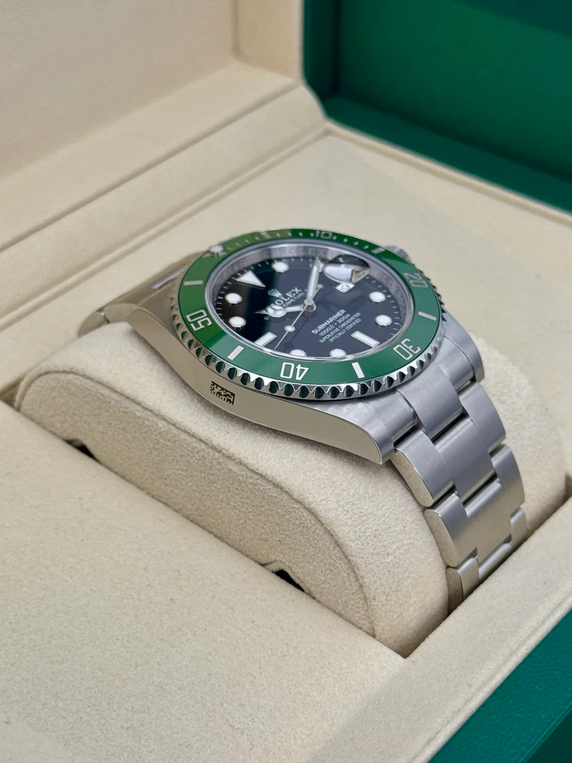【Super Clone】Rolex Submariner 41mm Stainless Steel Black Dial Green Bezel 