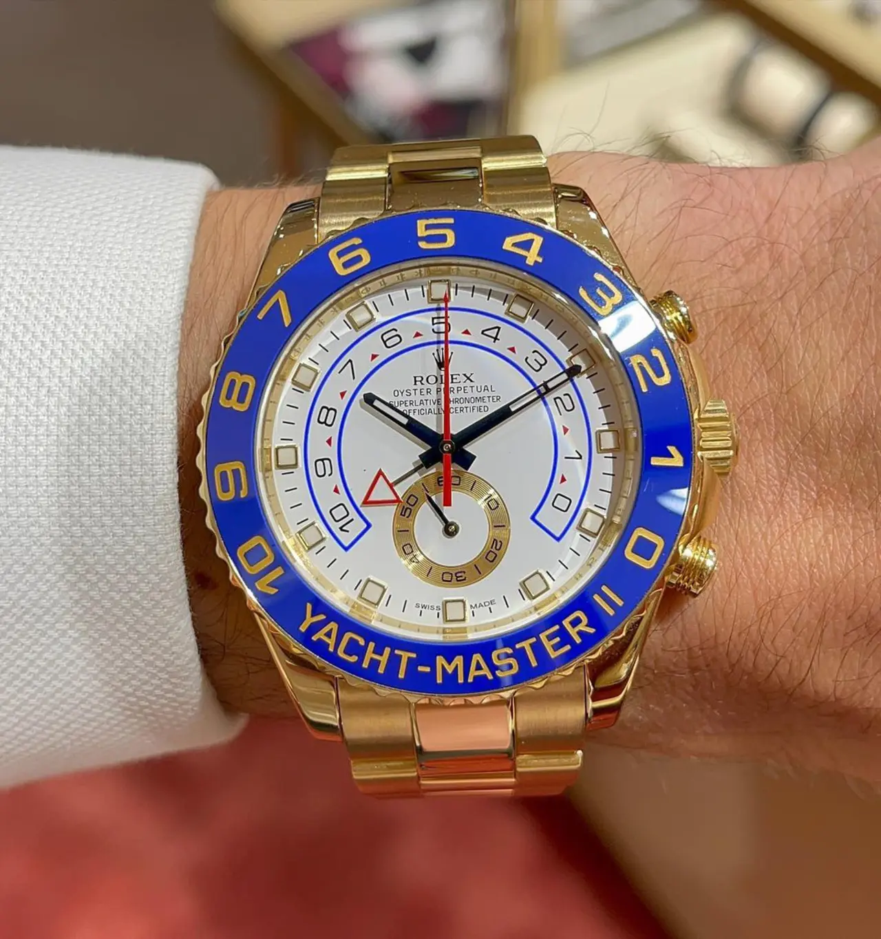 2025 best-selling styles The Oyster Perpetual Yacht-Master II Yellow Gold 44mm 116688-0002 super clone
