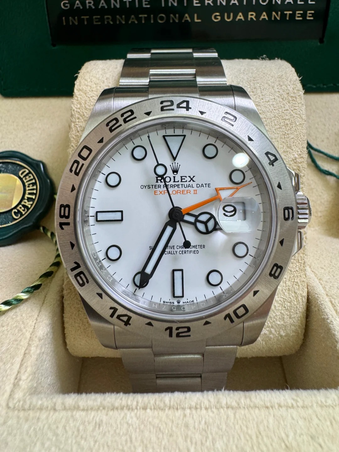 The Oyster Perpetual Explorer II is made of Oyster steel with an Oyster bracelet and a white dial with arrow-shaped 24-hour hands and hour markers coated with Chromalight. -m226570-0001 42mm