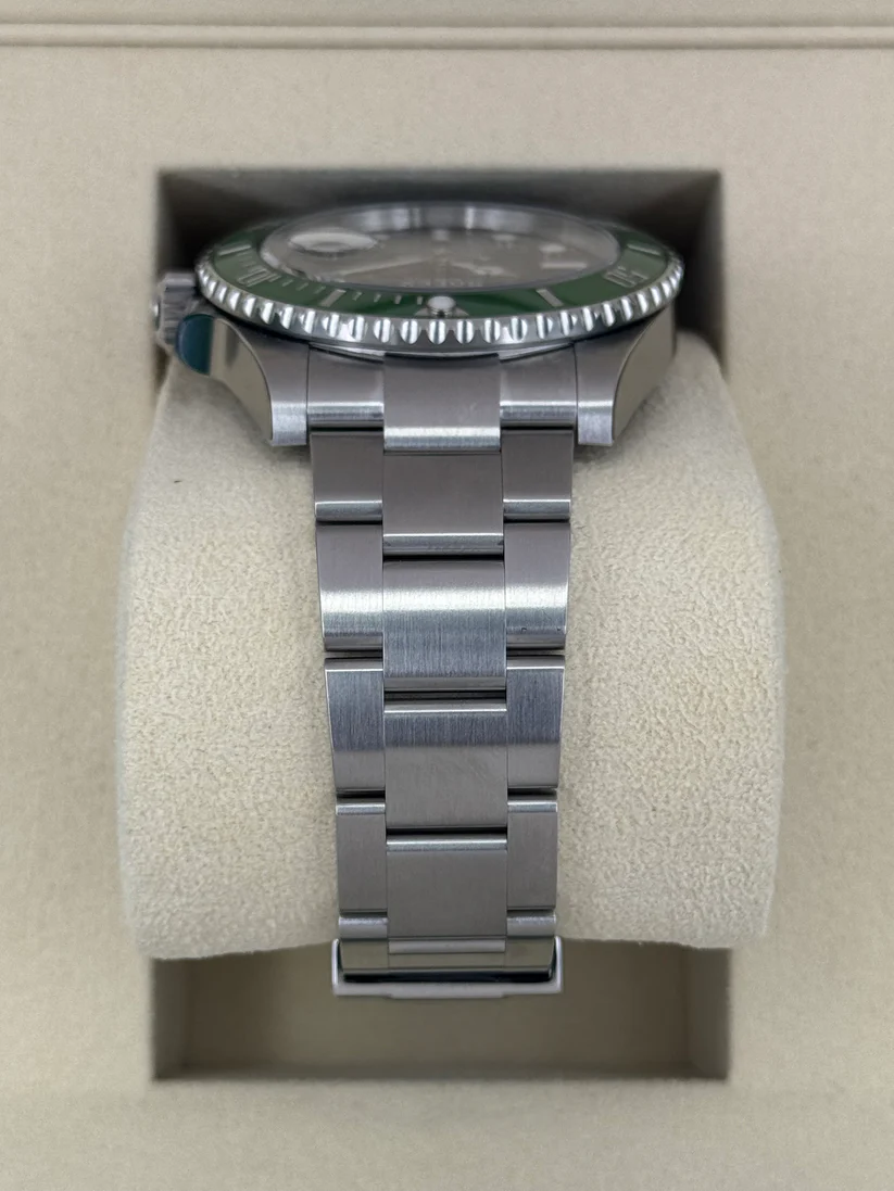 【Super Clone】Rolex Submariner 41mm Stainless Steel Black Dial Green Bezel 