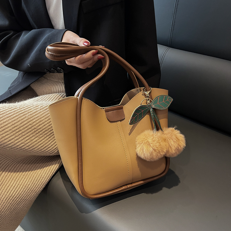 Ladies Fashion All-match Shoulder Bag With Cherry Pendant And Small Pouch