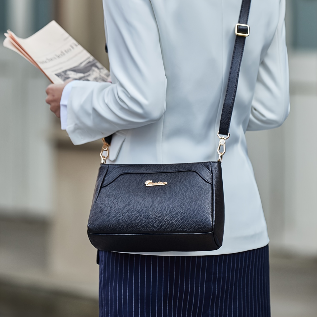 Letter Detail Shoulder Bag, Women's Fashion Zipper Crossbody Bag With Adjustable Strap