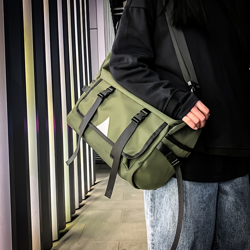 Buckle Decor Duffle Bag, Large Capacity Crossbody Bag, Casual Nylon Shoulder Bag With Reflective Design