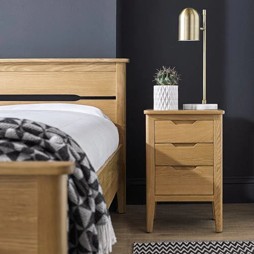 Harkuta Solid Oak 4'6 Double Bed Stead