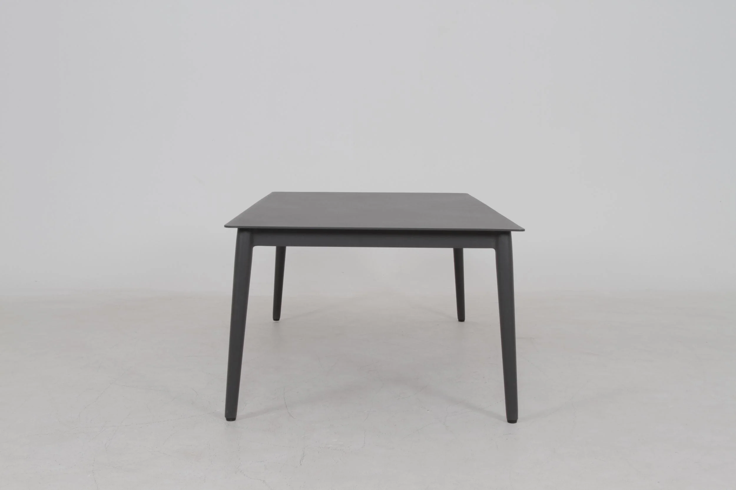 NAVAGIO Outdoor Coffee Table