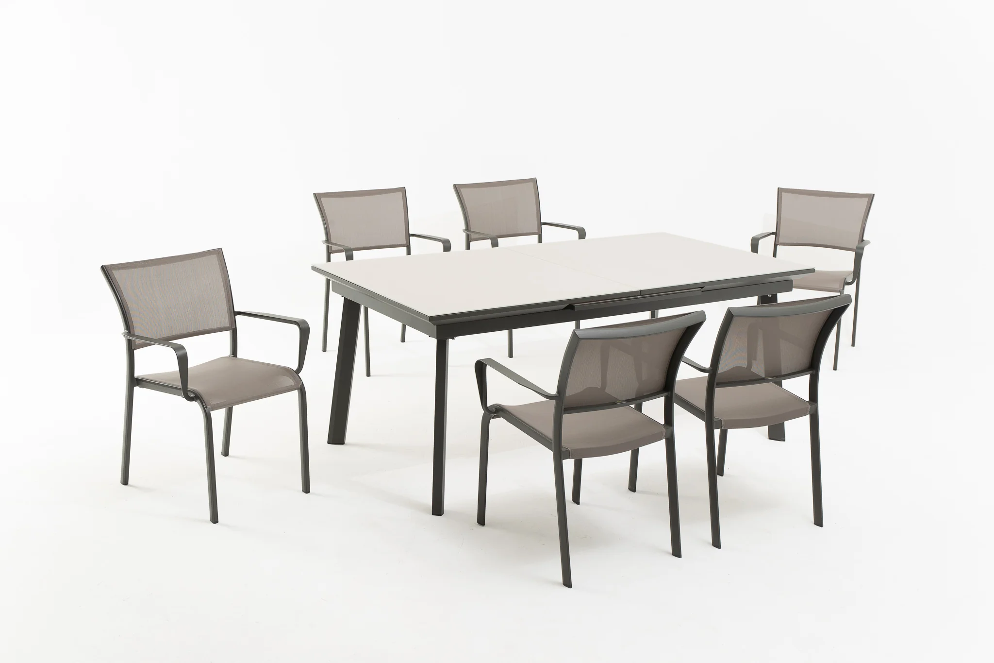 VOLOS Outdoor Dining Set