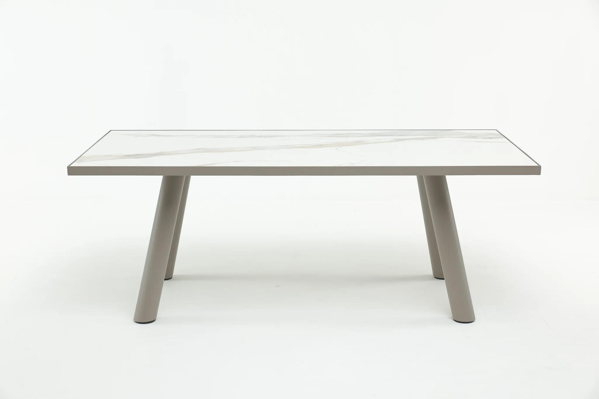 HATHERLEY Outdoor Dining Table