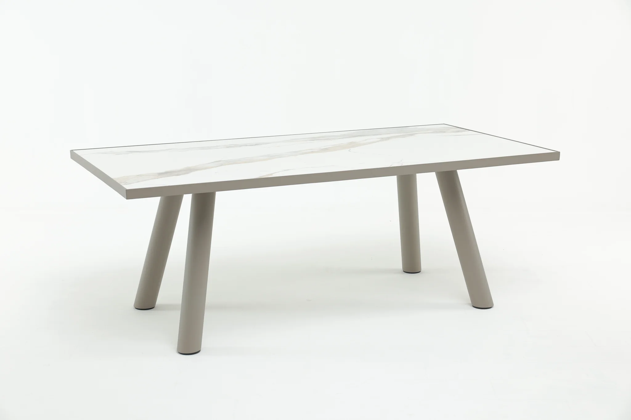 HATHERLEY Outdoor Dining Table