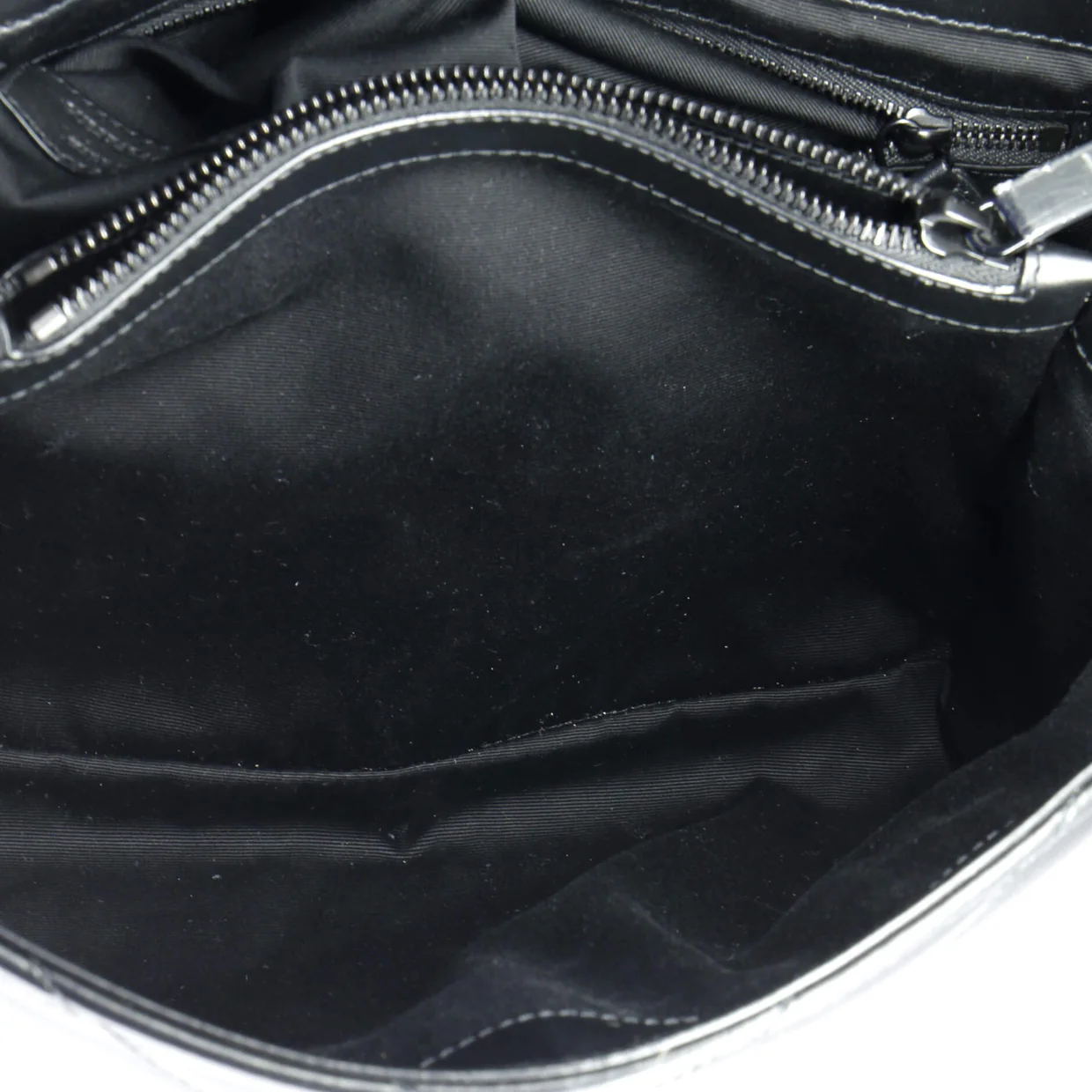 Loulou Shoulder Bag Matelasse Chevron Leather Medium - Deep Luxury