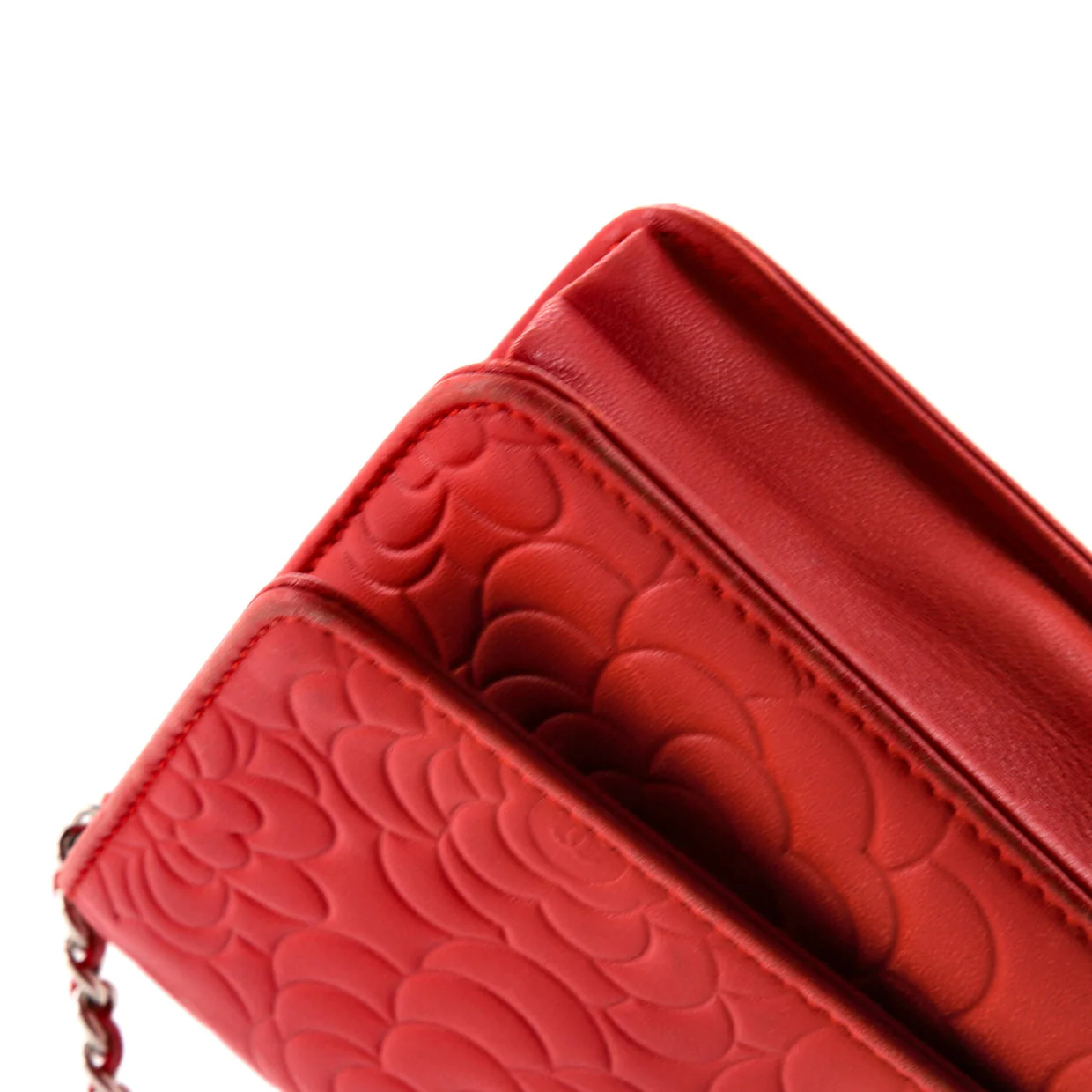 Wallet on Chain Camellia Lambskin - Deep Luxury