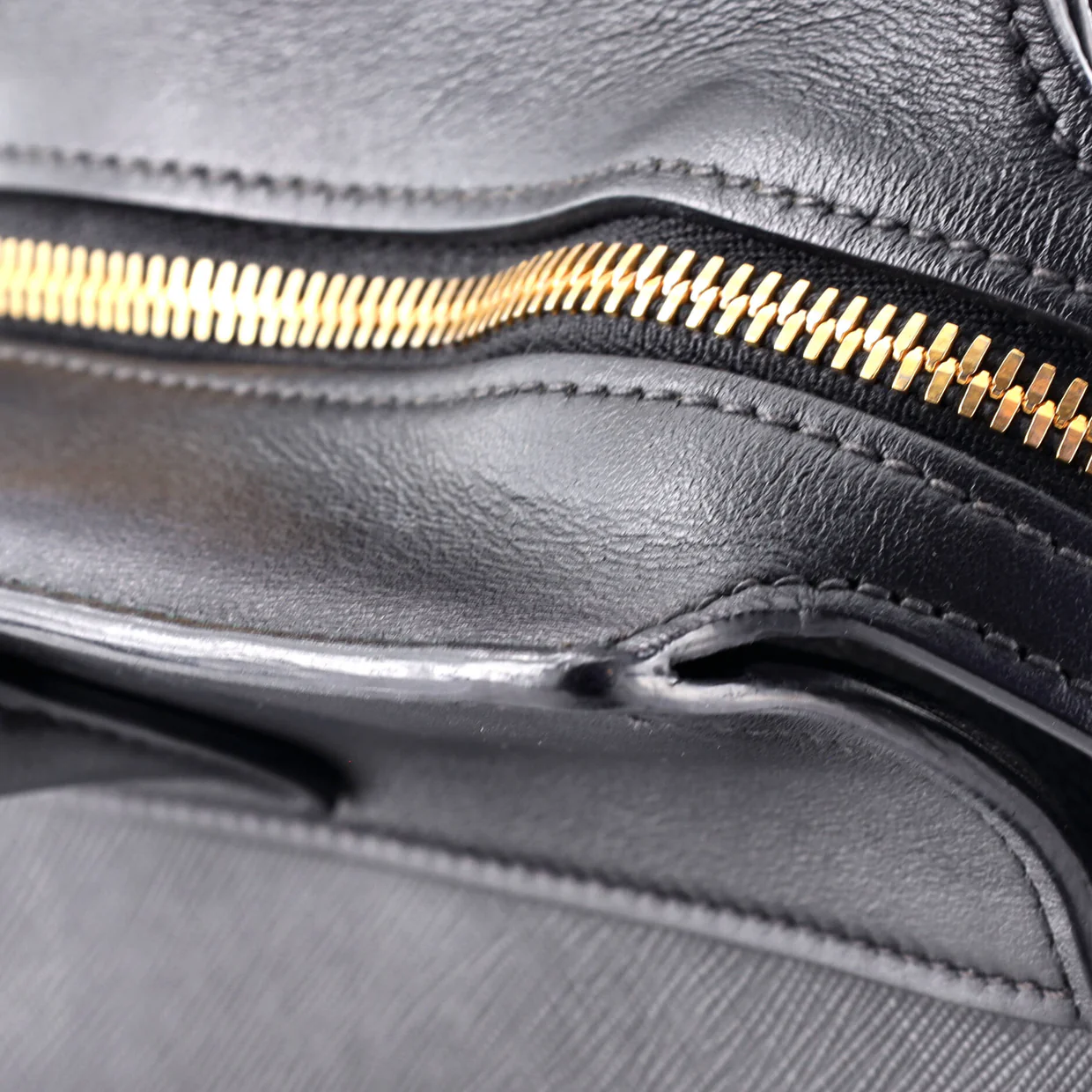 Esplanade Tote Saffiano with City Calf Medium - Deep Luxury