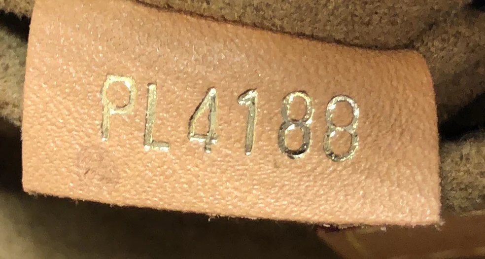 Boite Chapeau Souple Bag Monogram Canvas MM - Deep Luxury