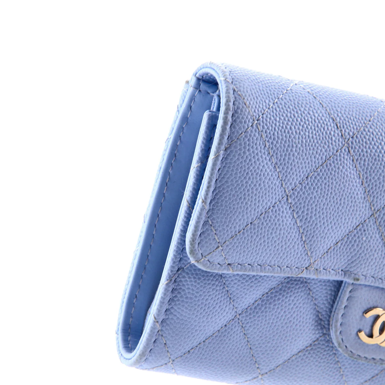 Trifold Classic Flap Wallet Quilted Caviar Medium - Deep Luxury
