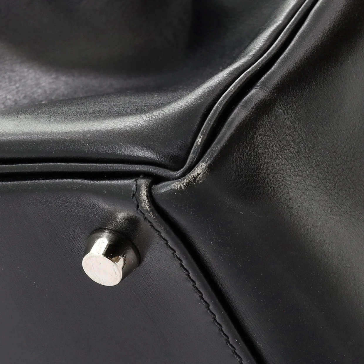 Kelly Handbag Noir Box Calf with Palladium Hardware 32 - Deep Luxury