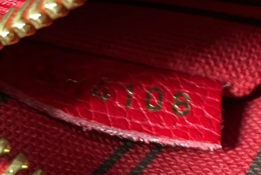 Pochette Metis Monogram Empreinte Leather - Deep Luxury