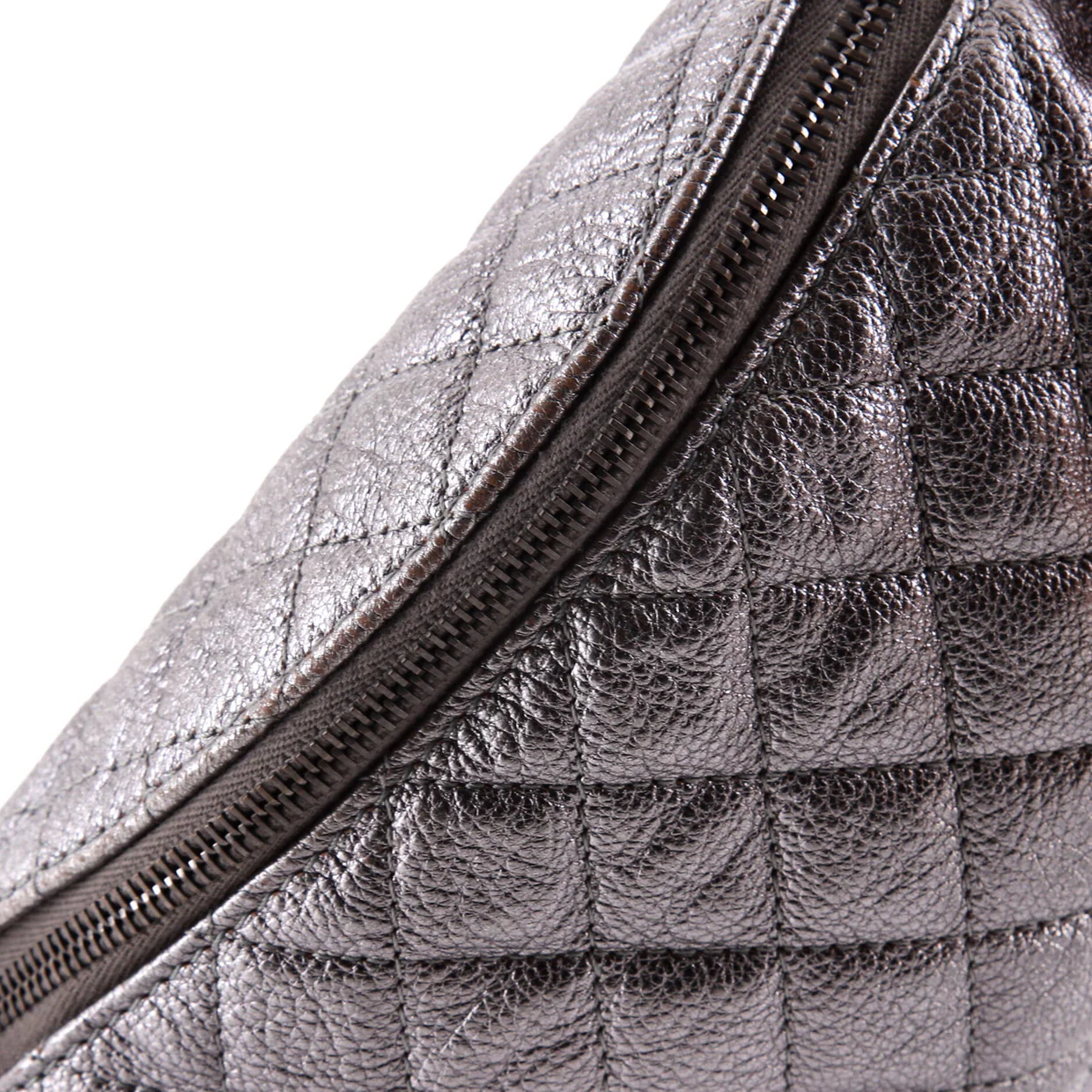 Banane Waist Bag Quilted Leather - Deep Luxury